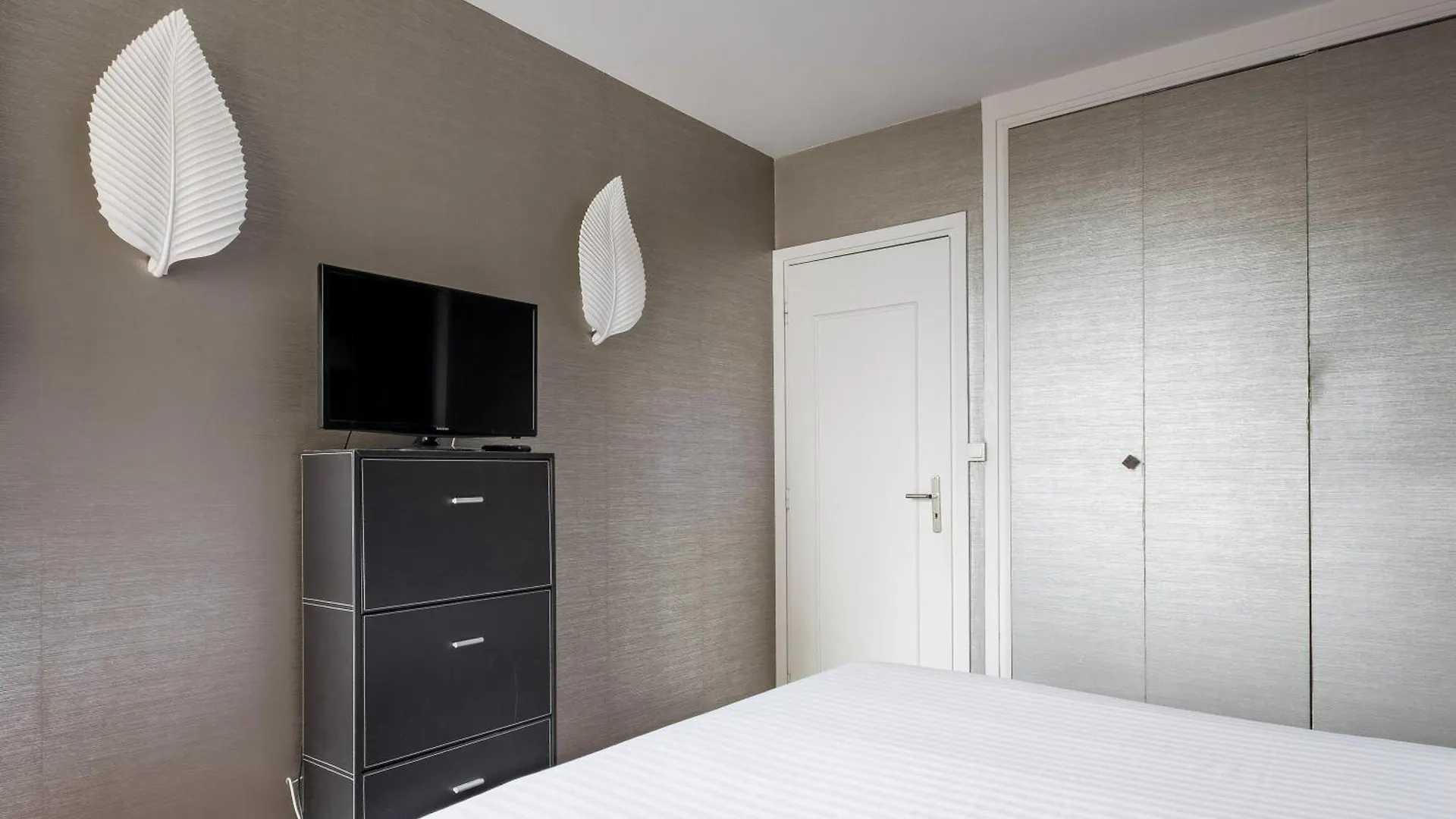 Veeve - Fabulous On Faure Paris